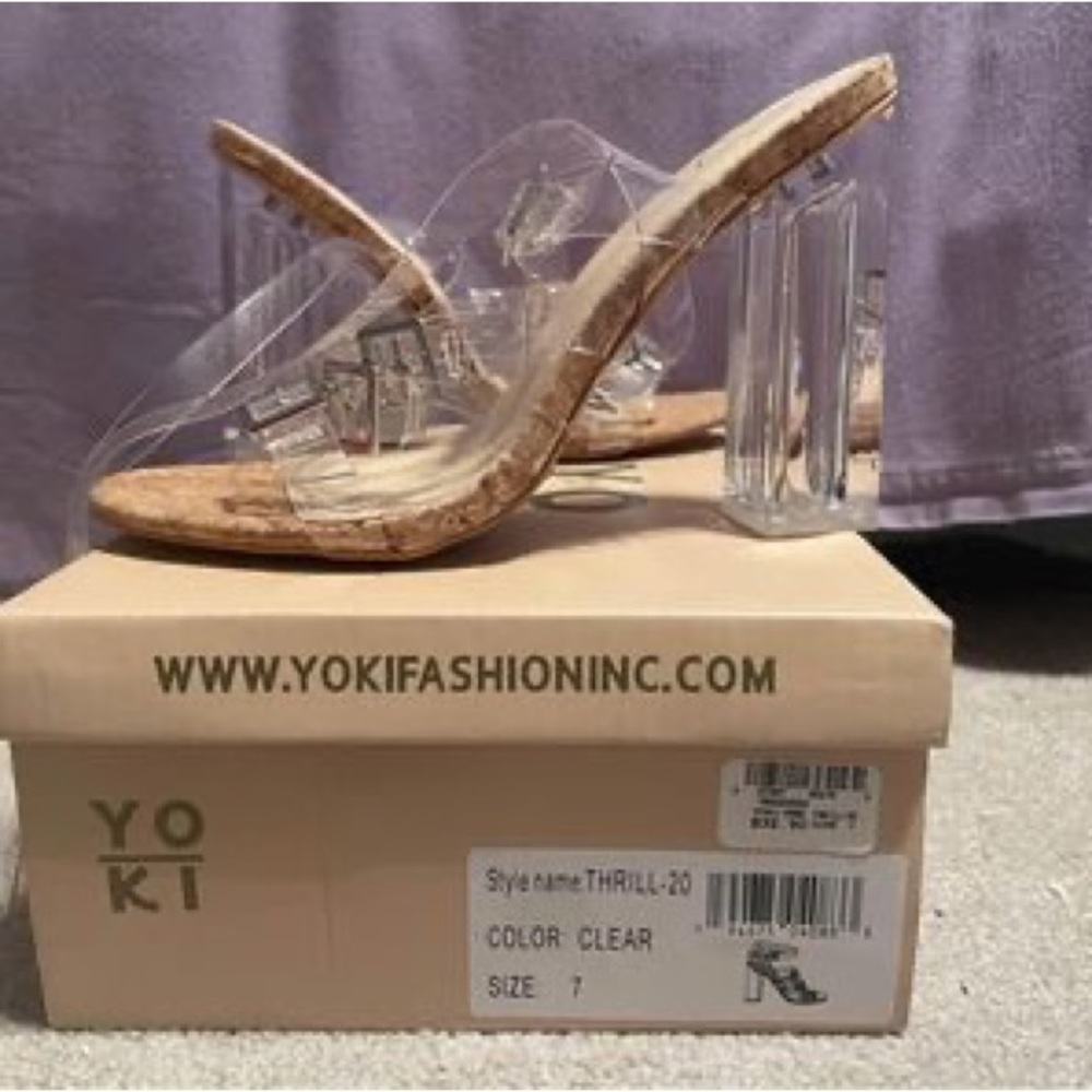 NWT- YOKI-THRILL-20-Clear- On the Move Strappy PVC Heels